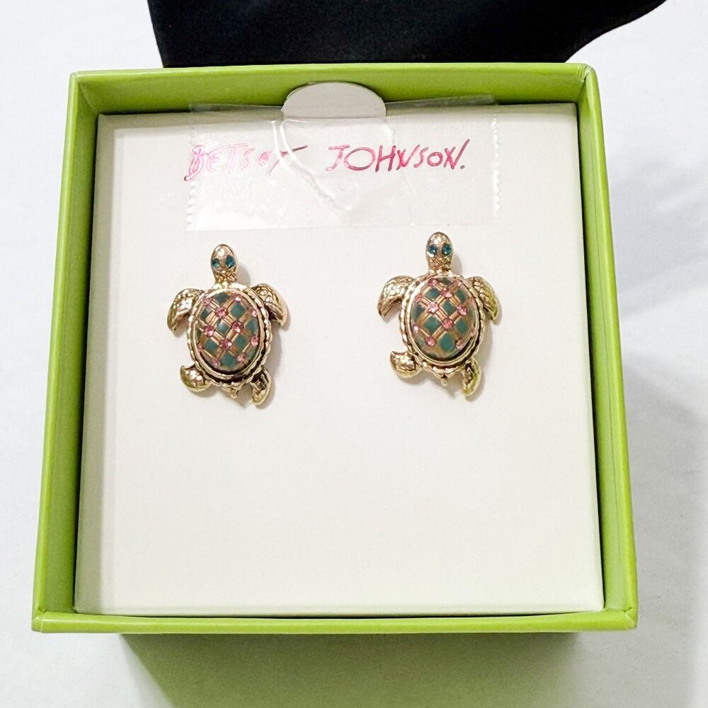 Betsey Johnson NWB Sea Excursion Turtle Stud Earrings - Picture 2 of 8